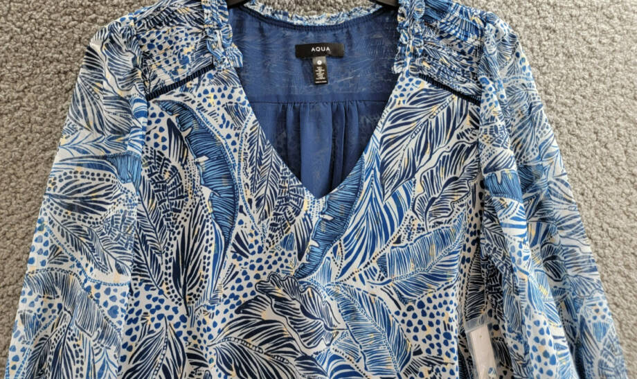 AQUA Leaf Print Blouse Women's S White/Navy Metallic V-Neck Long Sleeve Pullover