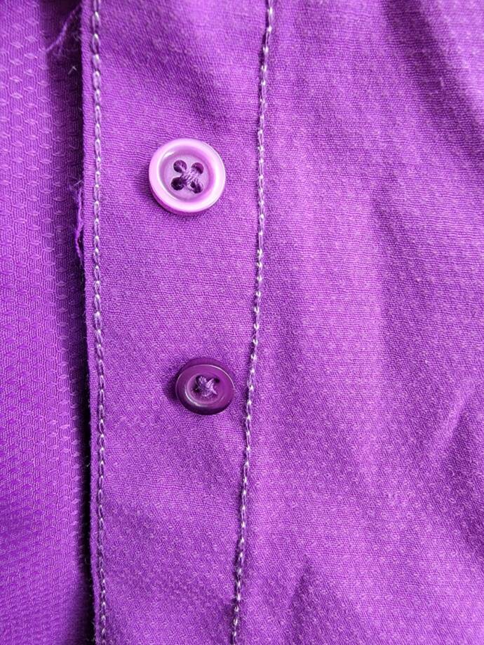 Tayion Collection Slim-Fit Solid Dress Shirt Men's M (15-15.5) 32/33 Purple/Gold