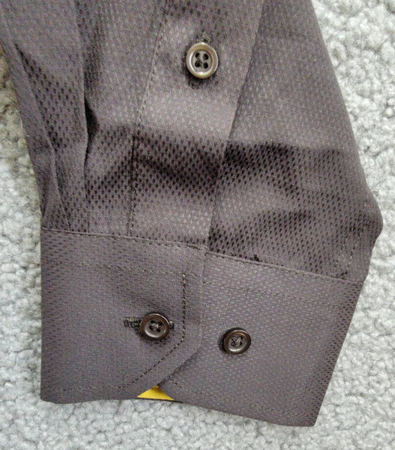 Tayion Collection Slim Fit Dress Shirt Men's M (15-15.5) 32/33 Black/Gold L/S