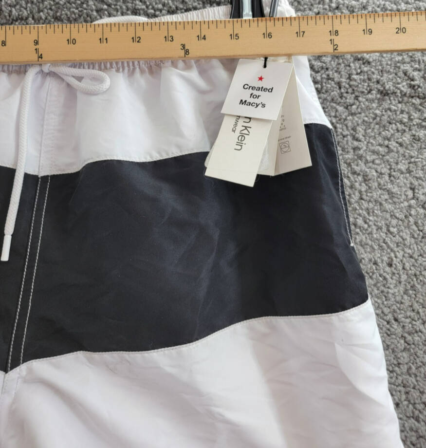 Calvin Klein Colorblocked 7" Swim Trunks Men's XL White/Black Elastic Waist