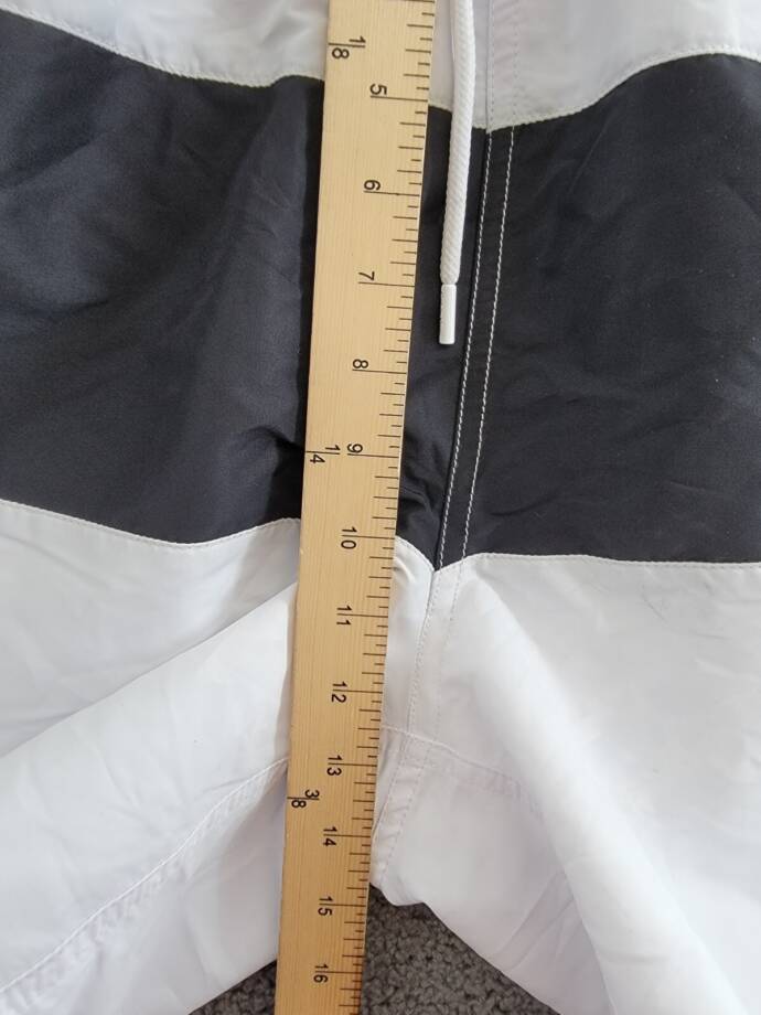 Calvin Klein Colorblocked 7" Swim Trunks Men's XL White/Black Elastic Waist