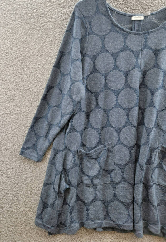 AVENUE Plus Size Emmery Pleat Detail Tunic Top Women's 22/24 Blue Long Sleeve
