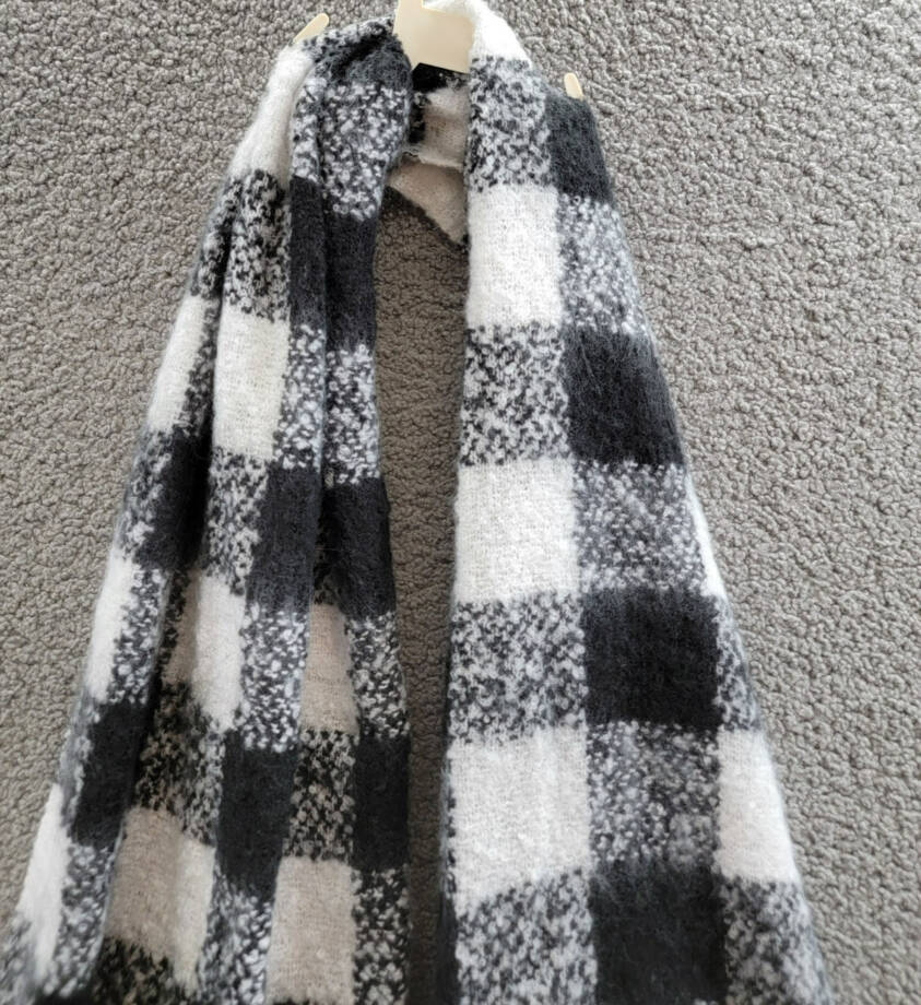 Marcus Adler Cozy Plaid Blanket Fringe Scarf Women's One Size Black/White Plaid