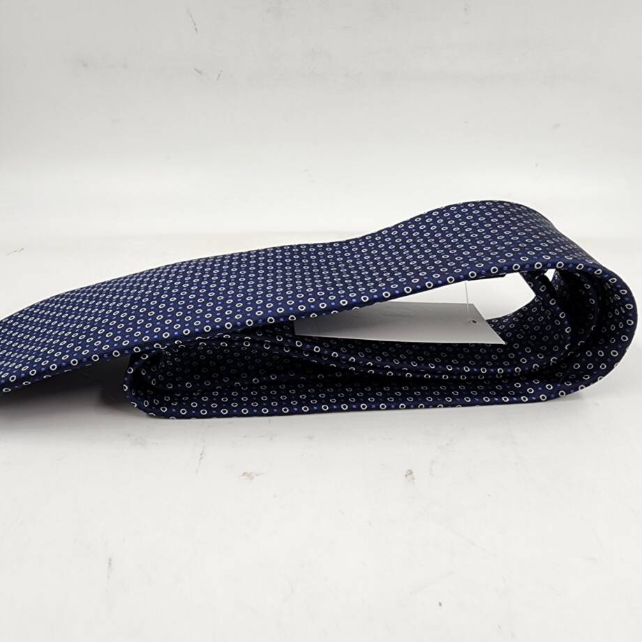 The Men's Store at Bloomingdale's Dots Neat Silk Classic Tie Mens 8 Navy Pointed