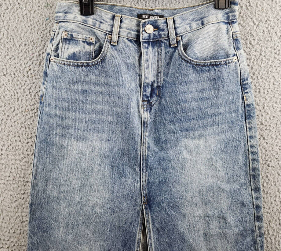 Steve Madden Avani Front-Slit Denim Maxi Skirt Women's 6 Light Blue Button Zip