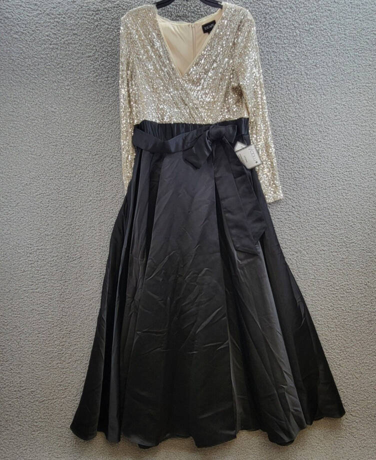 XSCAPE Petite Sequin-Bodice Long-Sleeve Ball Gown Women's 14P Black/Silver Zip