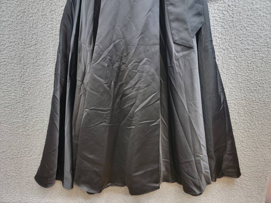 XSCAPE Petite Sequin-Bodice Long-Sleeve Ball Gown Women's 14P Black/Silver Zip