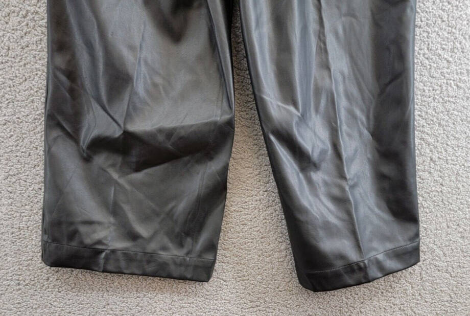 BCBG NEW YORK Faux-Leather Cropped Pants Women's 10 Black Slash Pockets Pull On