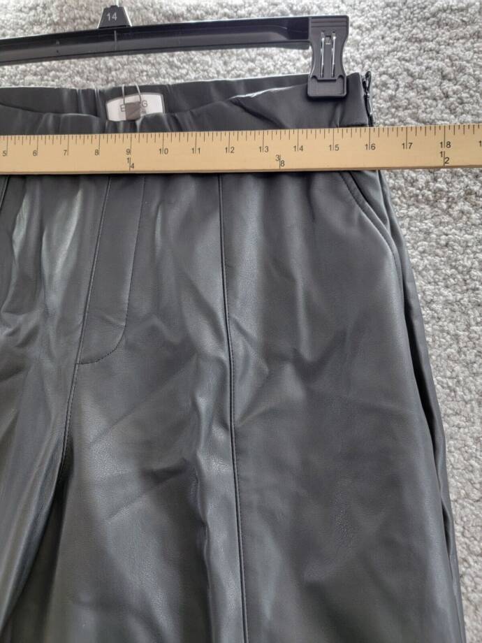BCBG NEW YORK Faux-Leather Cropped Pants Women's 10 Black Slash Pockets Pull On