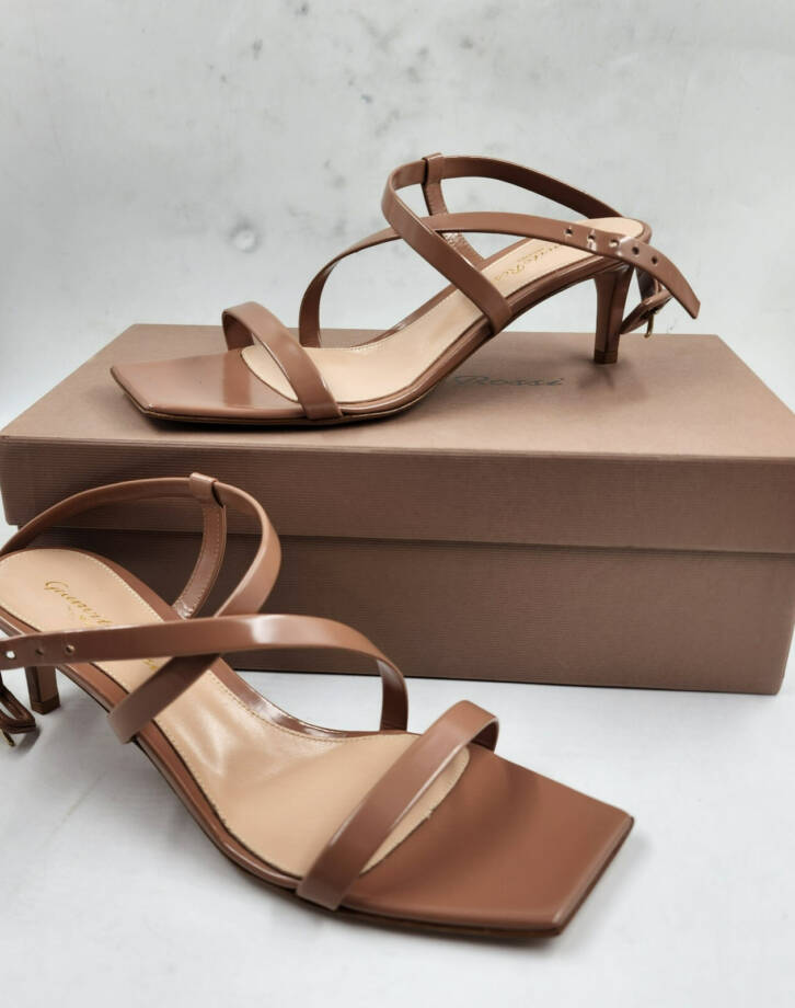Gianvito Rossi Lindsay High Heel Sandals Womens 37/7US Brown Ankle Strap Closure