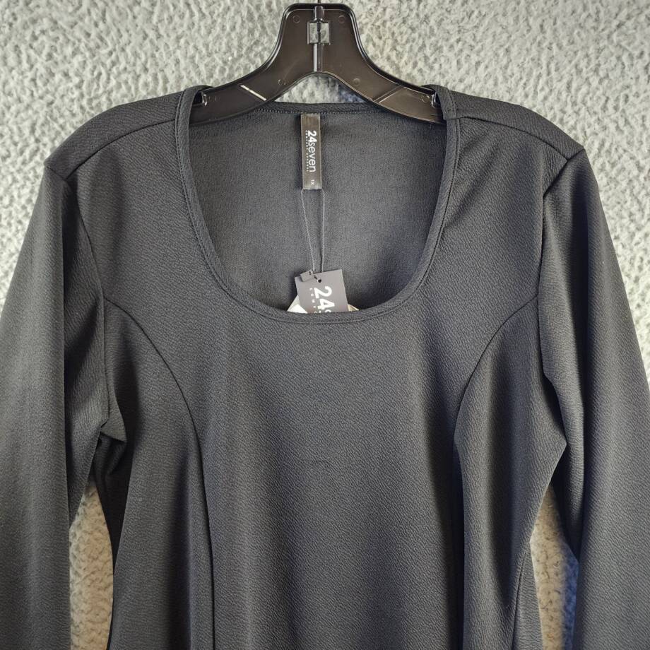 24seven Comfort Apparel Plus Long Sleeve Flared Dress Women's 1X Black Pullover