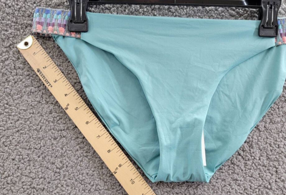 BECCA Fiesta Avery Low Rise Bikini Bottom Women's L Mineral Crochet Trim Pull On