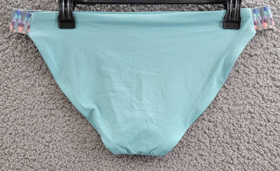 BECCA Fiesta Avery Low Rise Bikini Bottom Women's L Mineral Crochet Trim Pull On