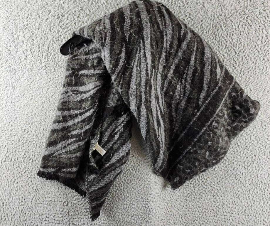 MICHAEL Michael Kors Wool Blend Animal-Print Jacquard Scarf Women's O/S Black