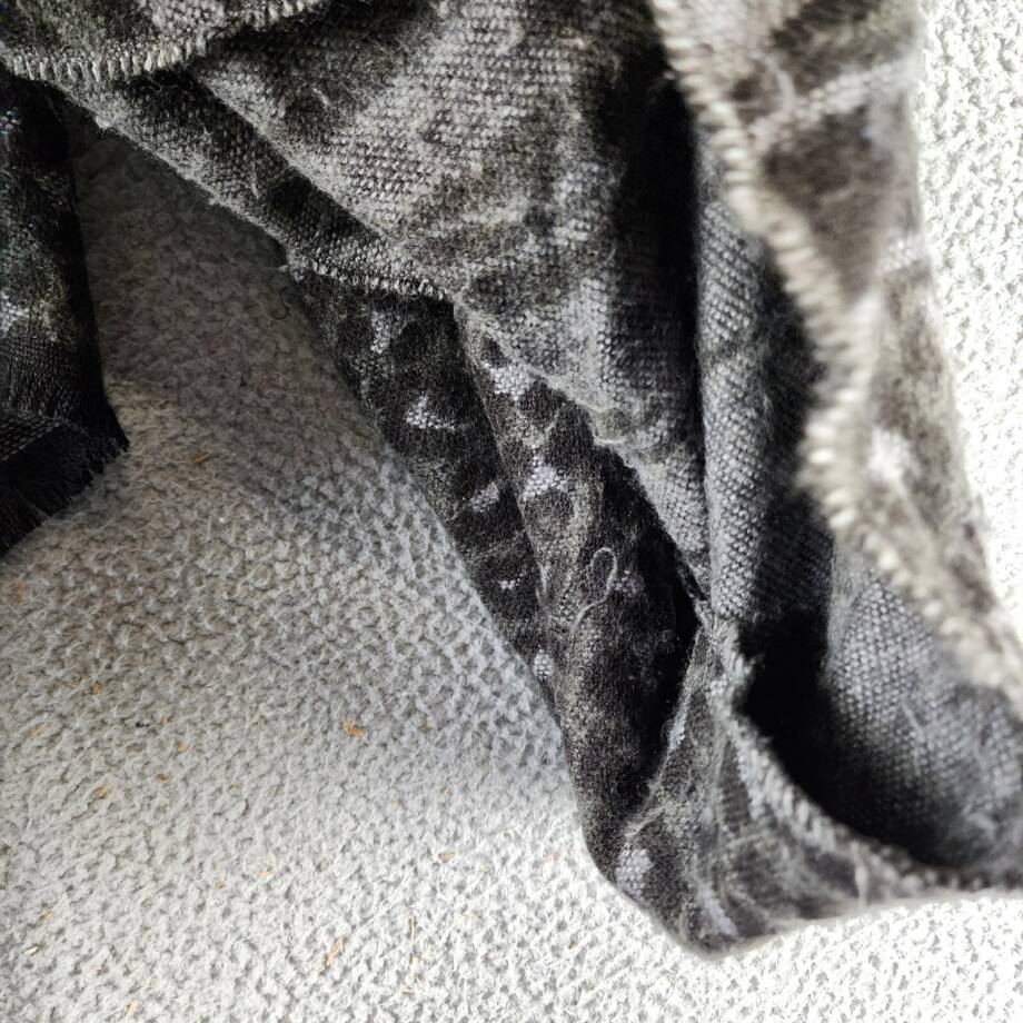 MICHAEL Michael Kors Wool Blend Animal-Print Jacquard Scarf Women's O/S Black