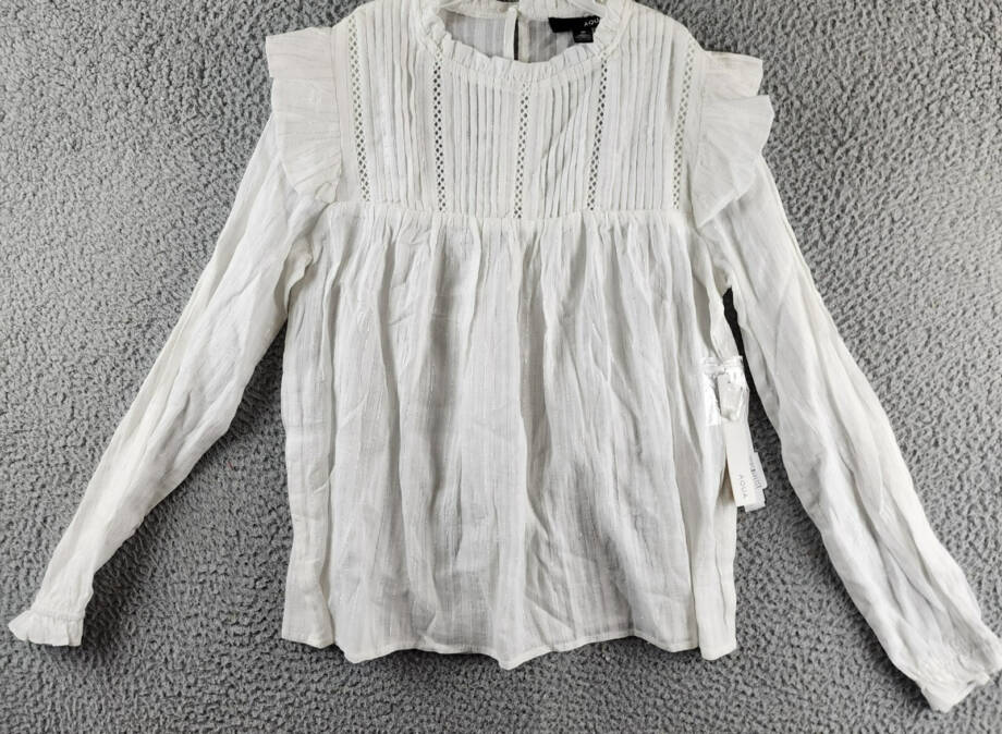 AQUA Pleated Blouse Women's XS White Ruffle Long Sleeve Button Back Closure