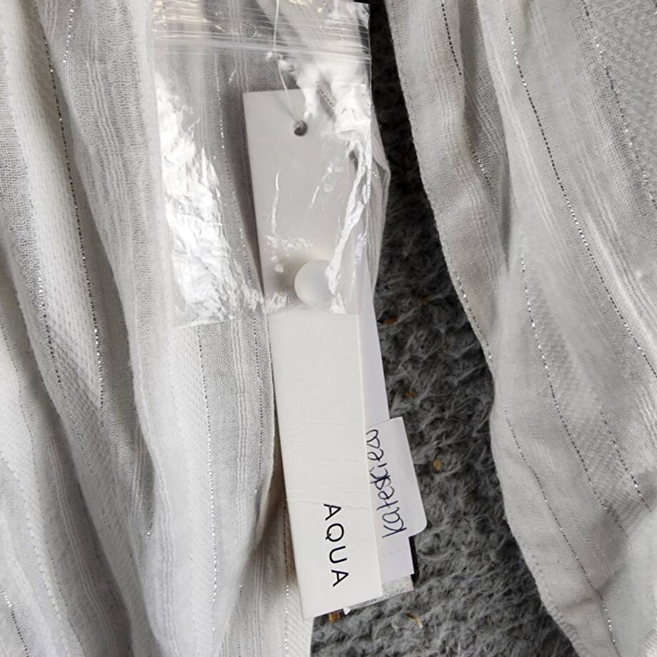 AQUA Pleated Blouse Women's XS White Ruffle Long Sleeve Button Back Closure