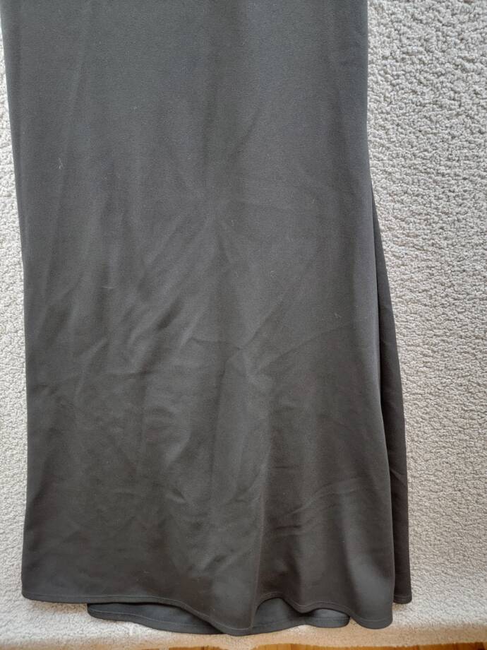 AQUA One-Shoulder Ruffled Gown Women's 6 Black Asymmetric Back Zip Closure