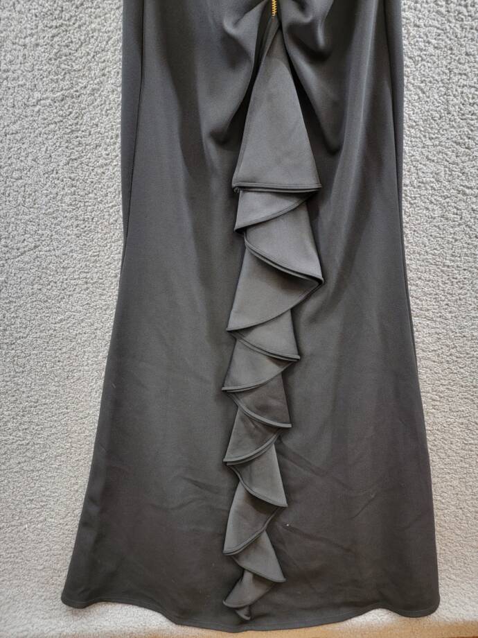 AQUA One-Shoulder Ruffled Gown Women's 6 Black Asymmetric Back Zip Closure