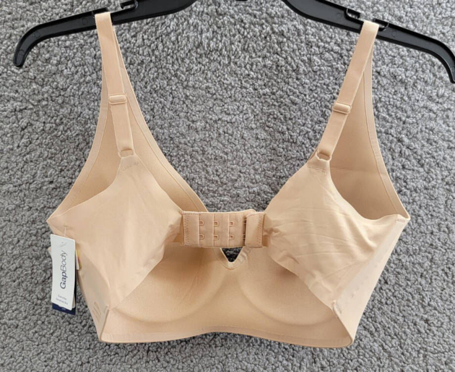 GapBody Everyday Essentials Wireless Bra Women's 34D Brush Beige Back Closure