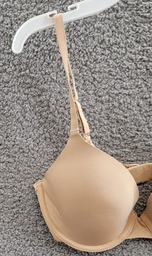 GAP GapBody Everyday Essentials T-Shirt Bra Women's 32D Beige Back Hook Closure