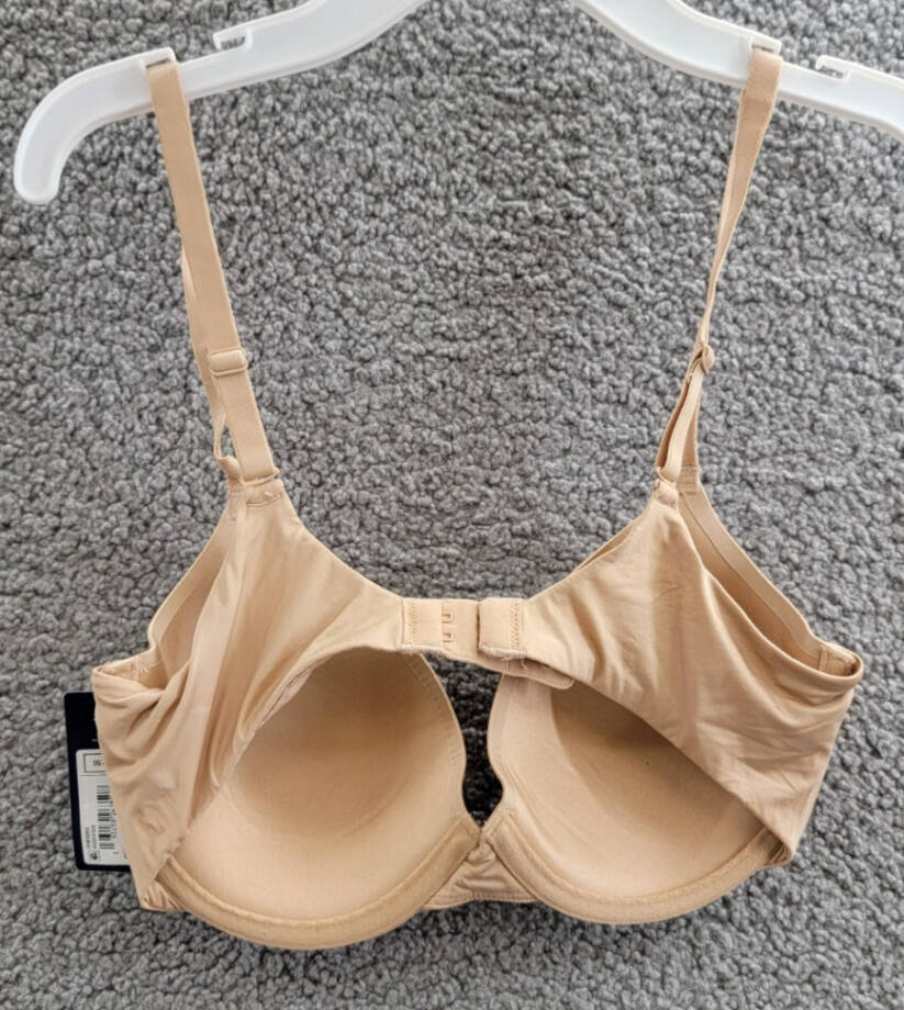 GAP GapBody Everyday Essentials T-Shirt Bra Women's 32D Beige Back Hook Closure