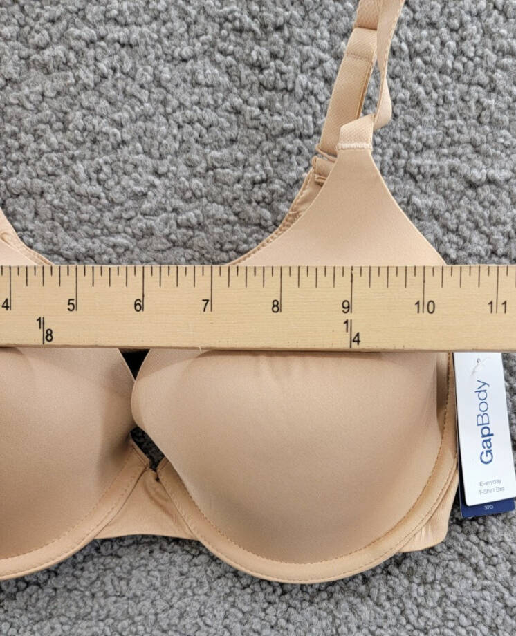 GAP GapBody Everyday Essentials T-Shirt Bra Women's 32D Beige Back Hook Closure