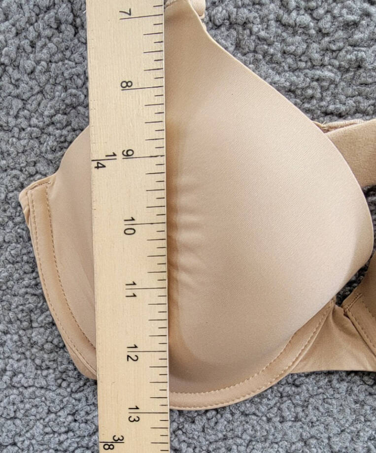 GAP GapBody Everyday Essentials T-Shirt Bra Women's 32D Beige Back Hook Closure