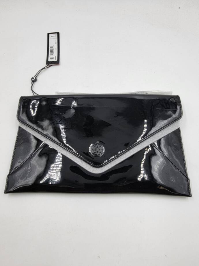 Circus by Sam Edelman Canyon Envelope Patent Clutch Women's O/S Black Magnetic