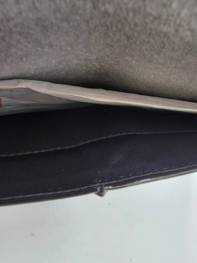 Circus by Sam Edelman Canyon Envelope Patent Clutch Women's O/S Black Magnetic