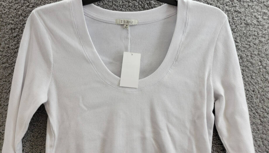 Z Supply Sirena Ribbed Long Sleeve Tee Women's M White Solid Scoop Neck Pullover