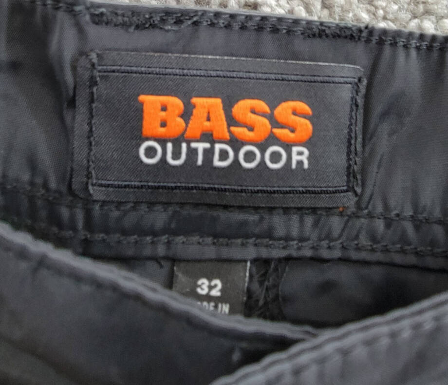 BASS OUTDOOR All Grounds Triple Needle Stitch Cargo Shorts Men's 32 Caviar