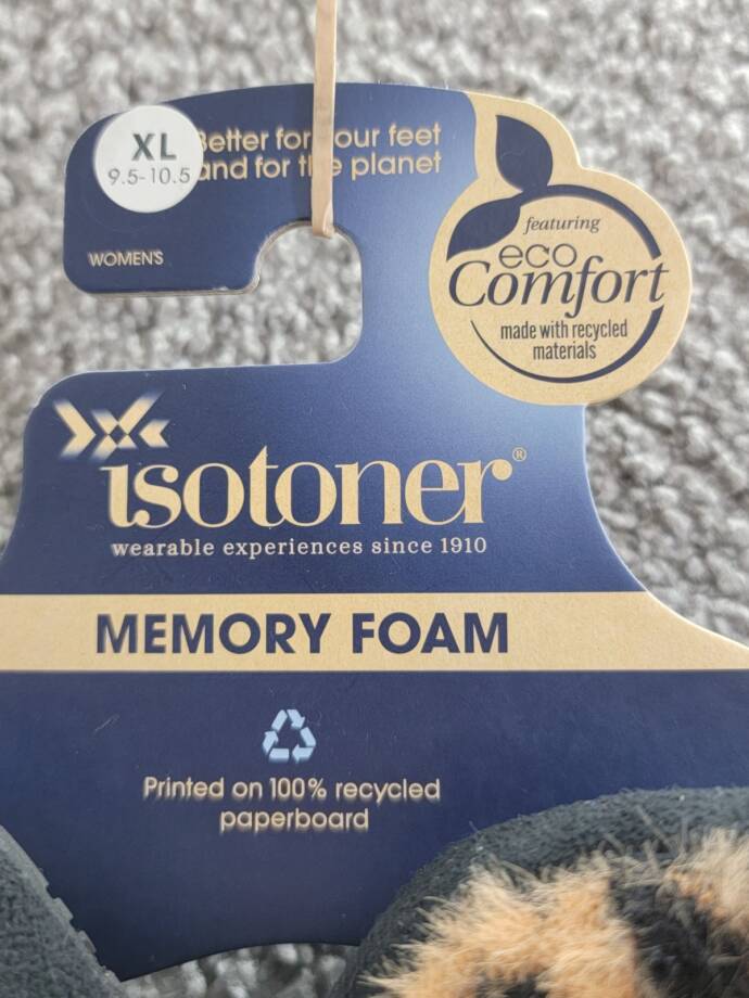 Isotoner Memory Foam Cheetah Comfort Booth Slippers Women's XL 9.5-10.5 Beige