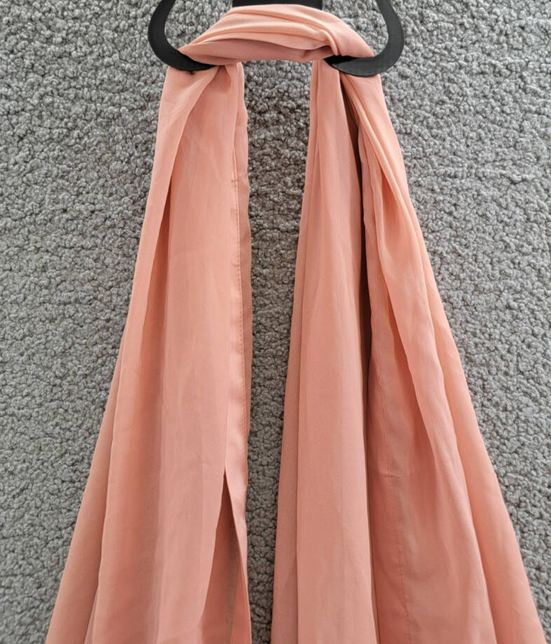 Calvin Klein Elegant Satin-Trim Chiffon Evening Wrap Womens One Size Desert Rose