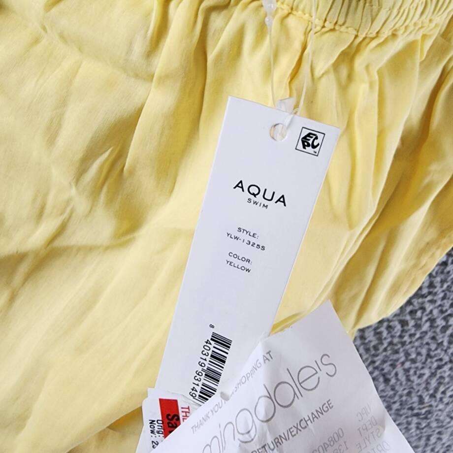 AQUA Pull On Shorts Women's Small Yellow Solid Side Pockets Elastic Waistband