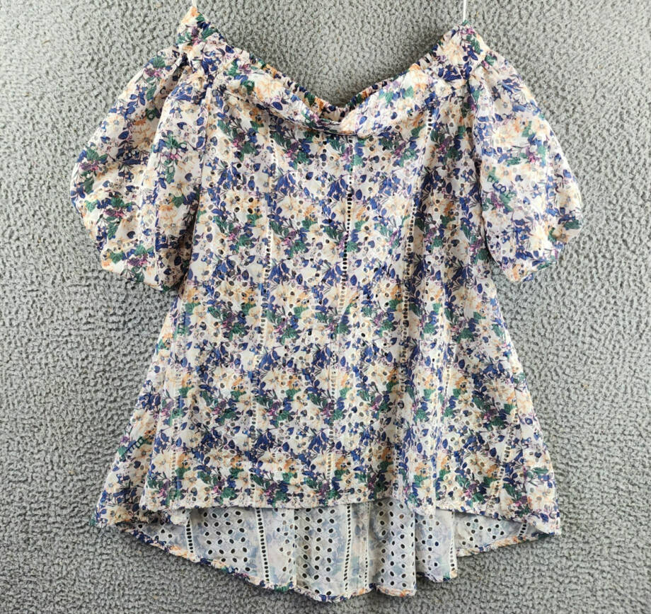 Gracia Floral Eyelet Hi-Low Top Women's M Multi Open Back Short Sleeve Pullover