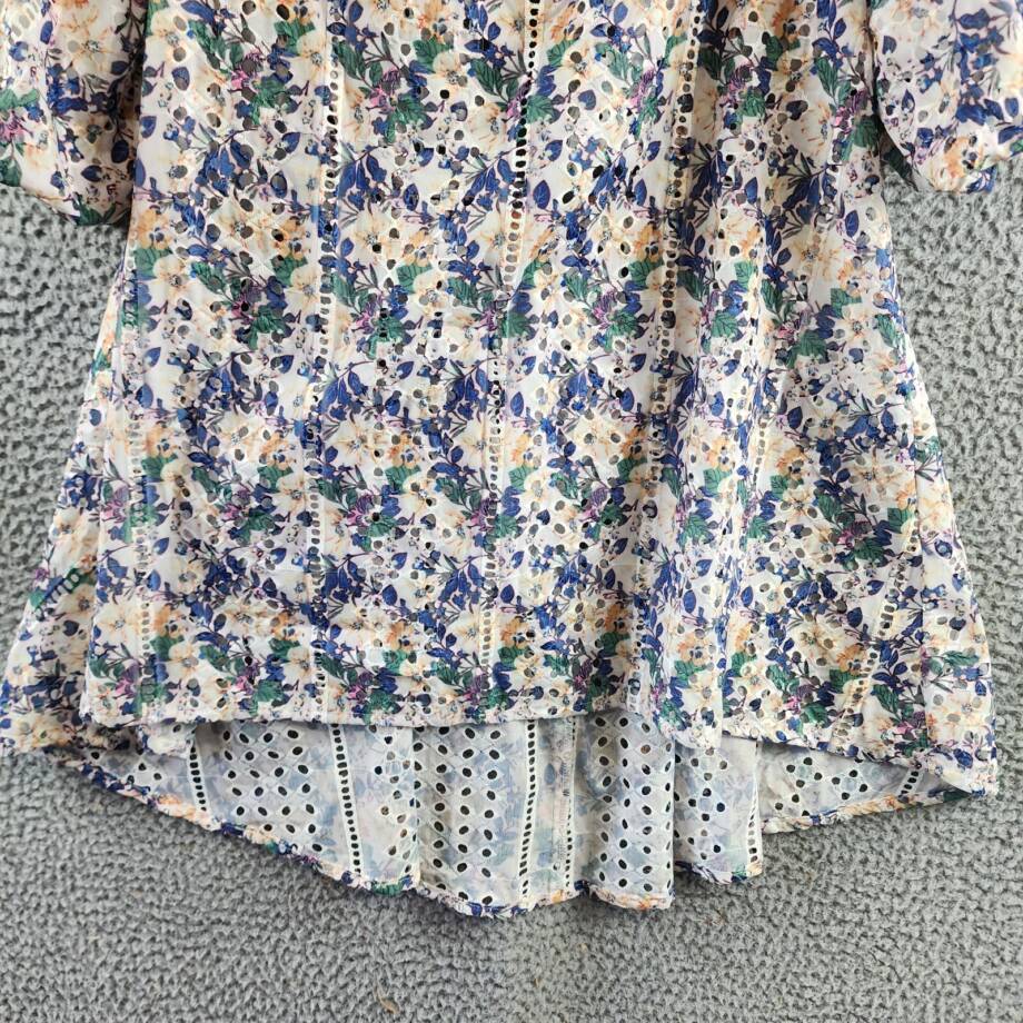 Gracia Floral Eyelet Hi-Low Top Women's M Multi Open Back Short Sleeve Pullover