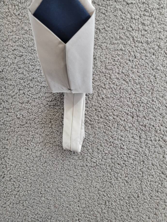 Michael Kors Silk Sapphire Tie Men's One Size Silver Solid Keeper Loop