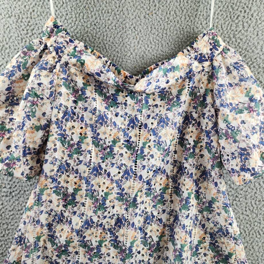 Gracia Floral Eyelet Hi-Low Top Women's M Multi Open Back Short Sleeve Pullover