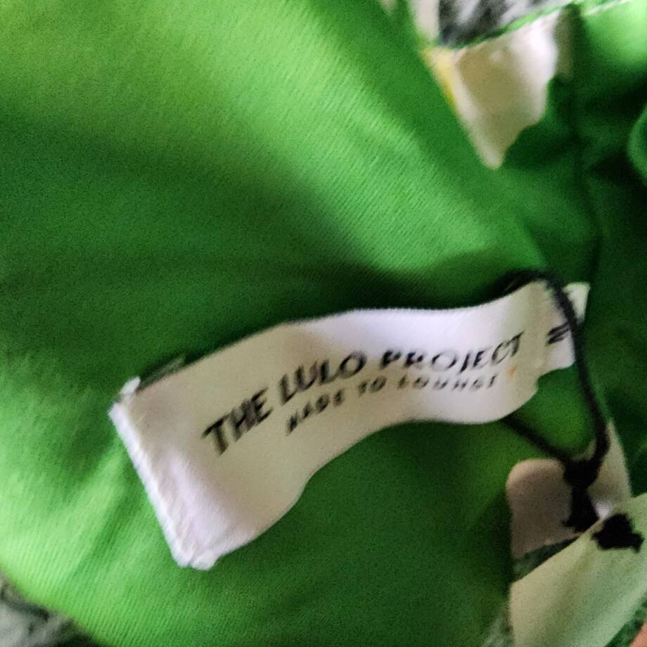 The Lulo Project Smocked Cutout Back Mini Dress Womens M Green Hibiscus Pullover