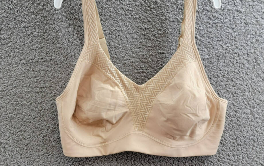 Playtex 18 Hour Bounce Control Wire Free Bra Women's 40DDD Taupe Hook & Eye Back