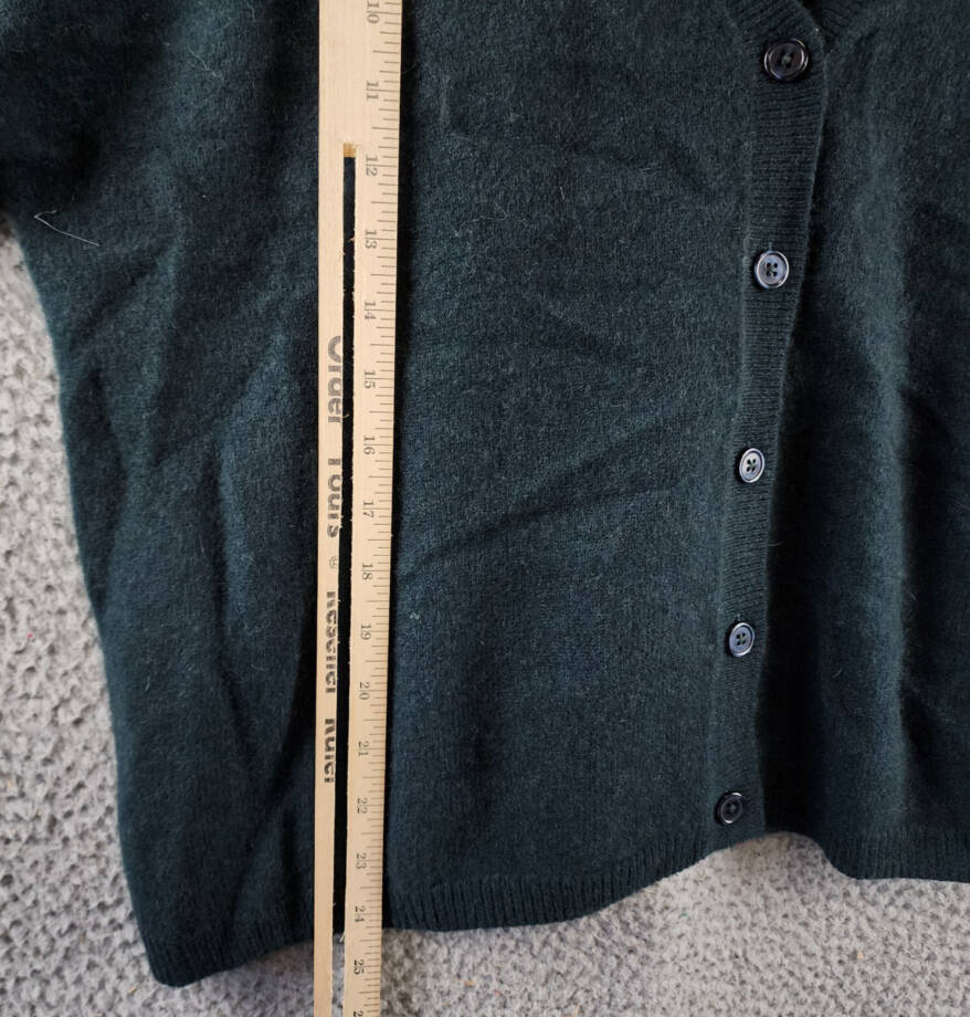 C by Bloomingdale's Cashmere V Neck Cardigan Women's L Dark Green Button Closure