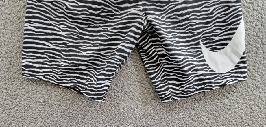 Nike Tiger Fade 7" Volley Swim Shorts Big Boys L Black/White Ombré Elastic Waist