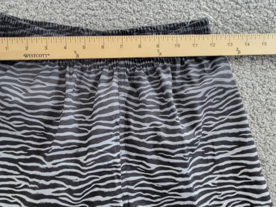 Nike Tiger Fade 7" Volley Swim Shorts Big Boys L Black/White Ombré Elastic Waist