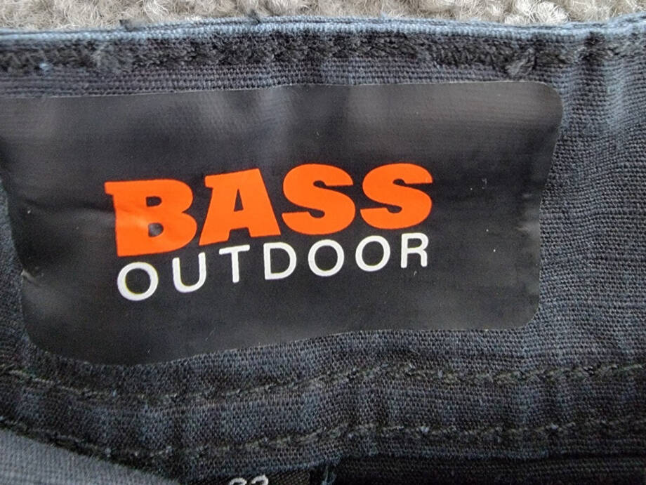 BASS OUTDOOR Explorer Cargo 11" Shorts Men's 32 Navy Zip Fly With Button Closure