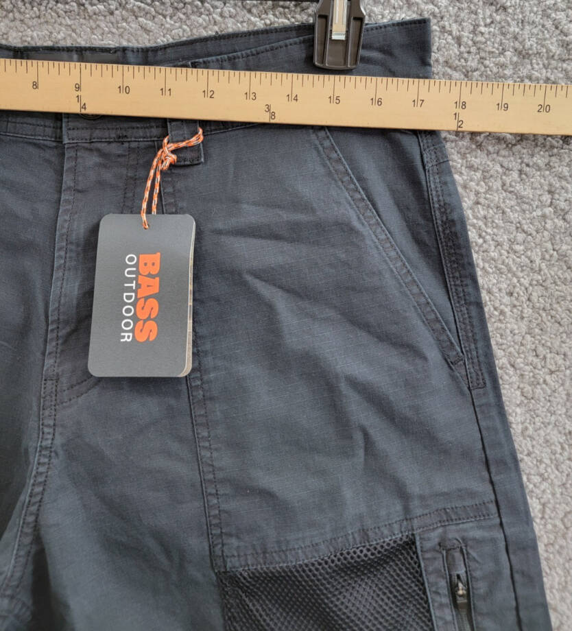 BASS OUTDOOR Explorer Cargo 11" Shorts Men's 32 Navy Zip Fly With Button Closure