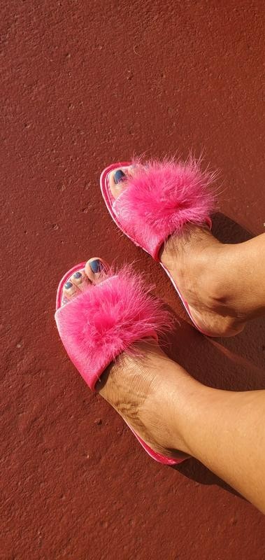 I.N.C. International Concepts Satin Pom Slide Boxed Slippers Women's S 5-6 Pink