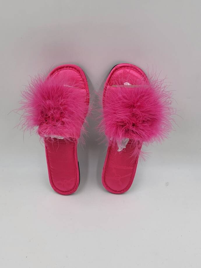 I.N.C. International Concepts Satin Pom Slide Boxed Slippers Women's S 5-6 Pink