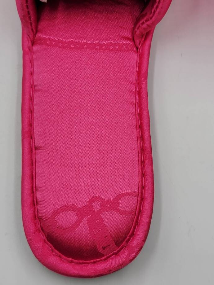 I.N.C. International Concepts Satin Pom Slide Boxed Slippers Women's S 5-6 Pink