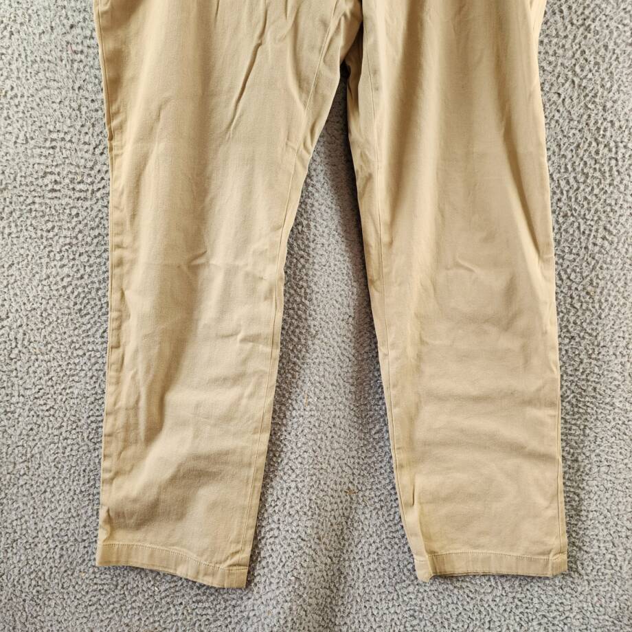 Club Room Stretch Pants Men's 34W x 32L Khaki Side Pockets Button Zip Closure